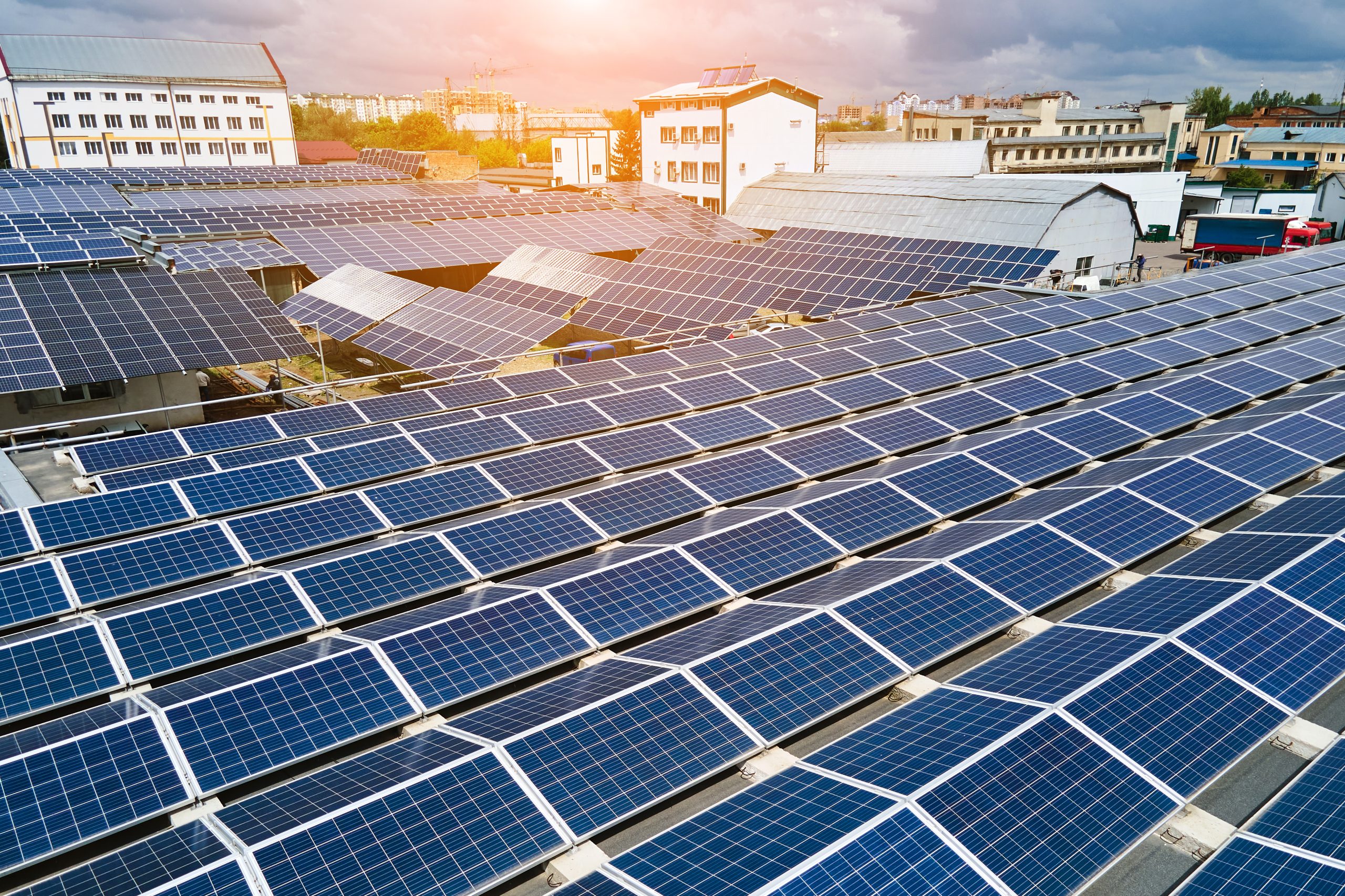 solar-cleaning-solar-panel