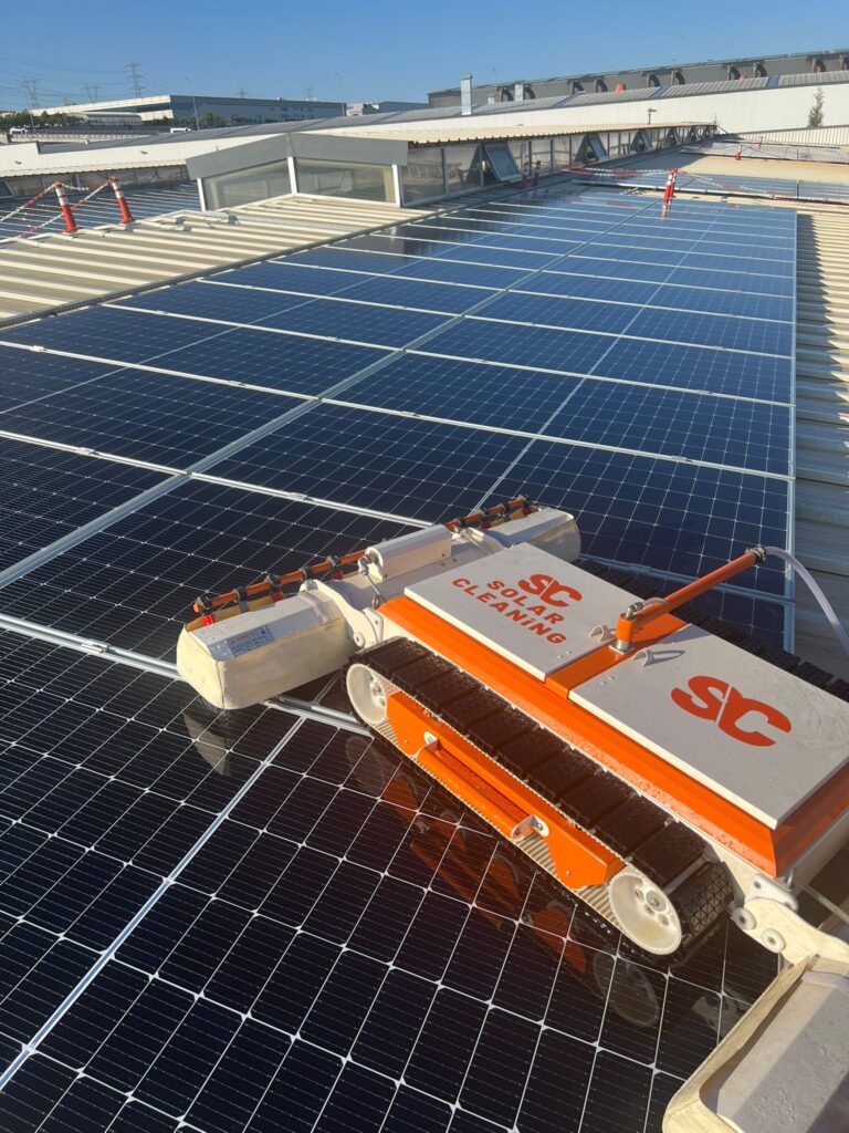 Solar Cleaning Robot